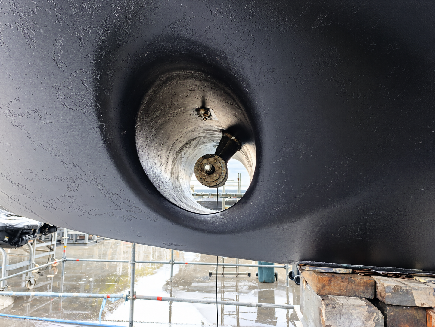 Bow thruster tunnel and shaft inspection